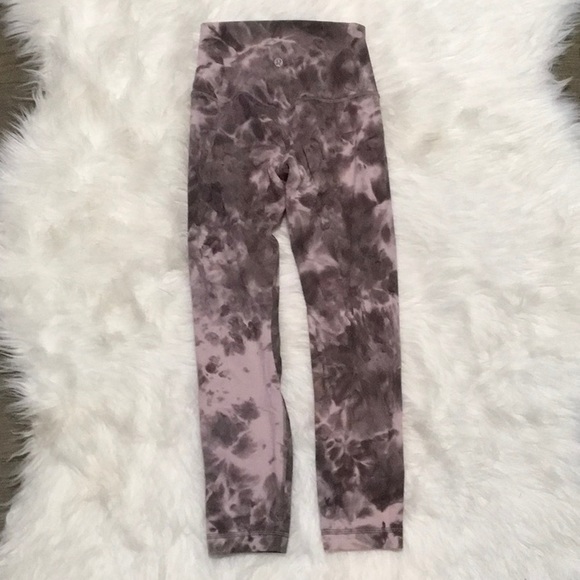 Lululemon🍋 - Picture 2 of 4